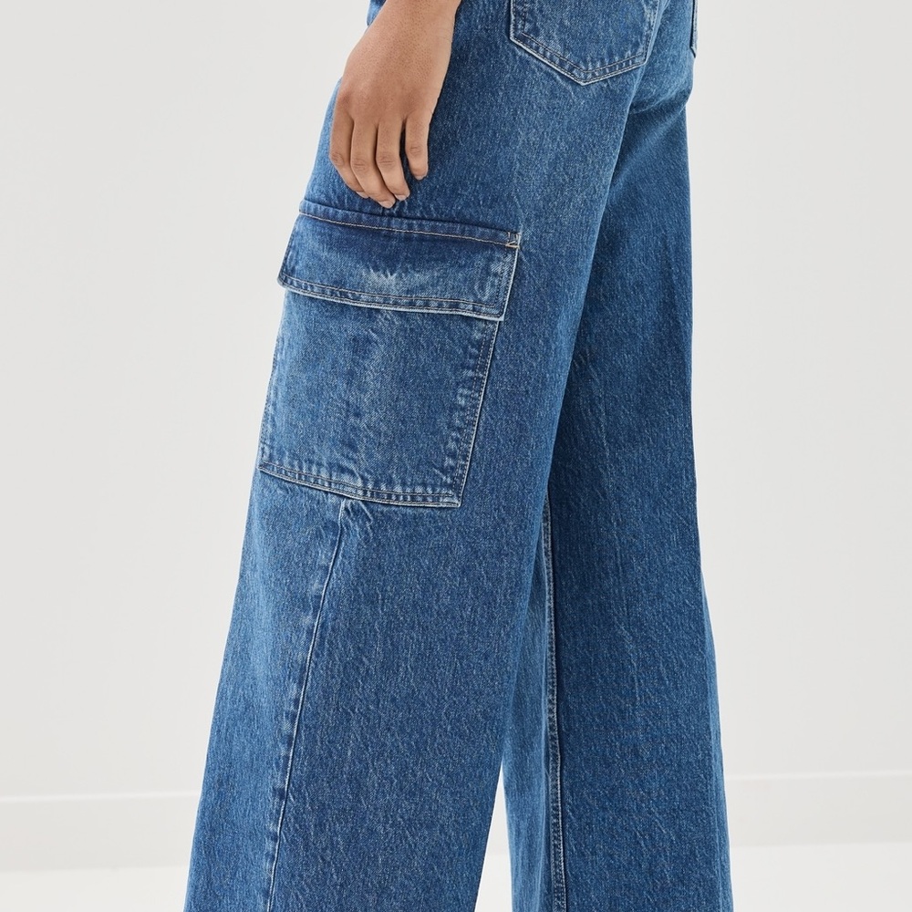 Reformation Blue Wide Leg cargo Jeans size 28 - Picture 3 of 6